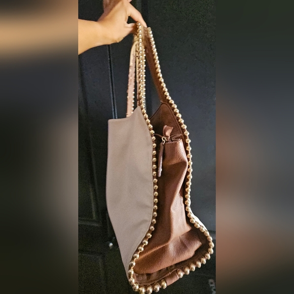 Big Buddha Grayson Handbag Pre-owned 👜 ❤️ Cream & Brown gold stud handbag! - Picture 2 of 13